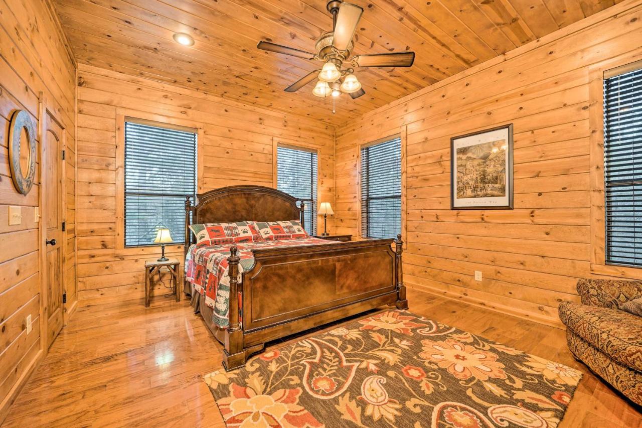 Broken Bow Cabin With Deck, Hot Tub And Fire Pit! Экстерьер фото
