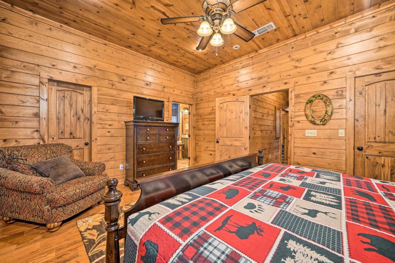 Broken Bow Cabin With Deck, Hot Tub And Fire Pit! Экстерьер фото