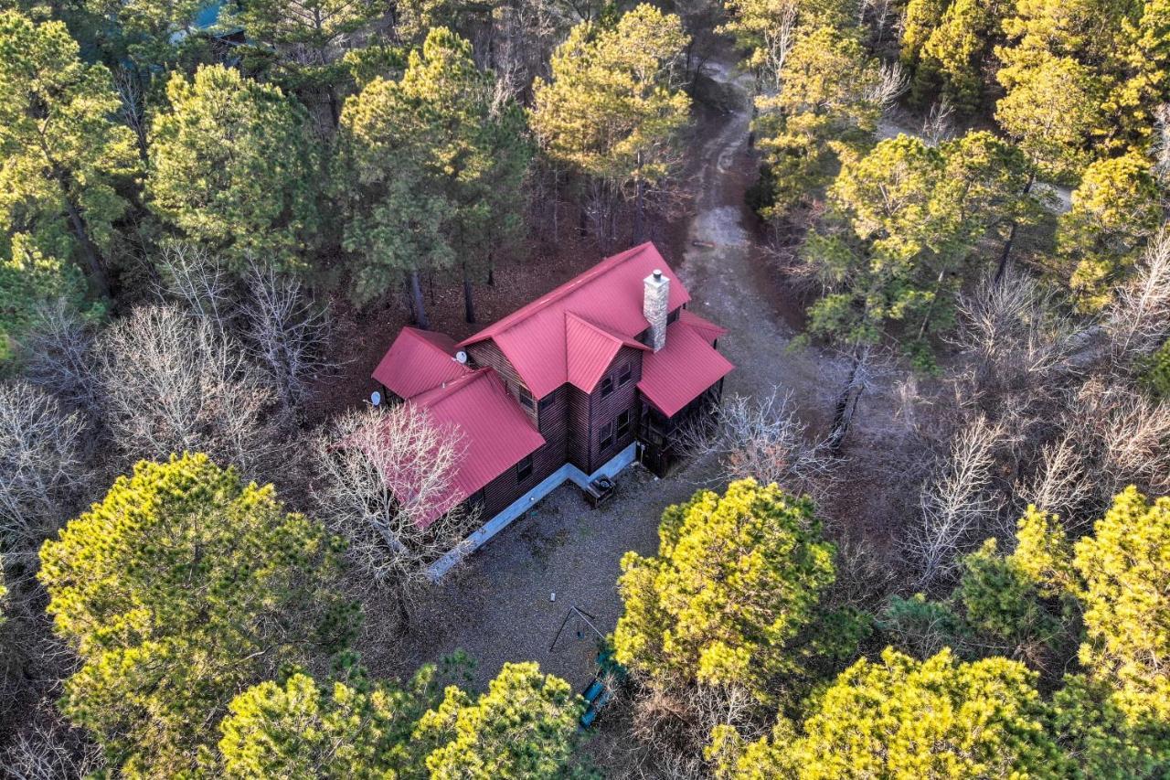 Broken Bow Cabin With Deck, Hot Tub And Fire Pit! Экстерьер фото